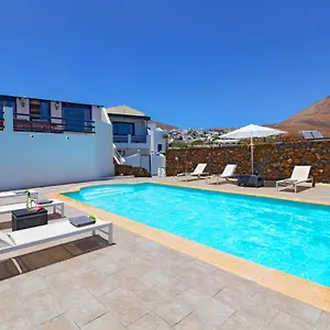 Casa Buena Holiday home