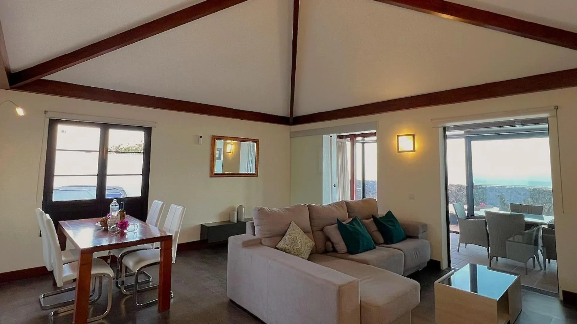 Casa Sankalpa Con Jacuzzi Villa Tias Holiday home